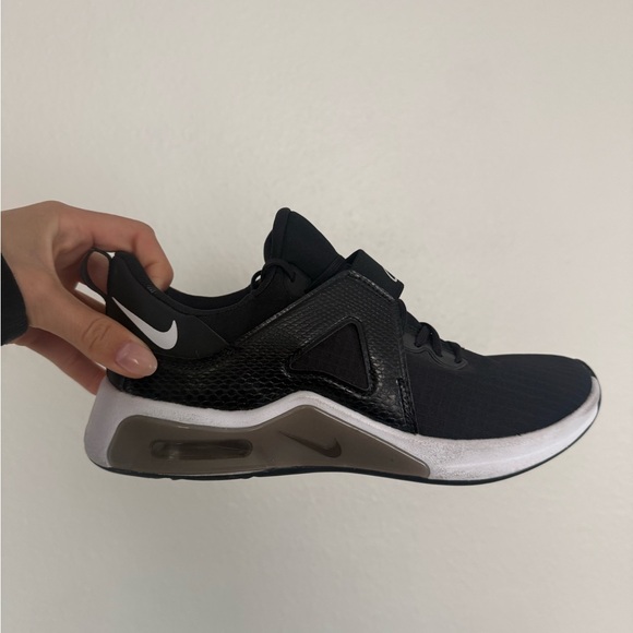 New Nike Air Bella Size 8 - Picture 3 of 5